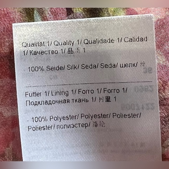 💎🌷ESCADA🌷SKIRT 🌷💎 🌷HOST PICK 🌷💎 - Picture 13 of 16